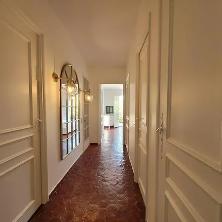 Les Pins : De Charme Avec Piscine Ferienhaus